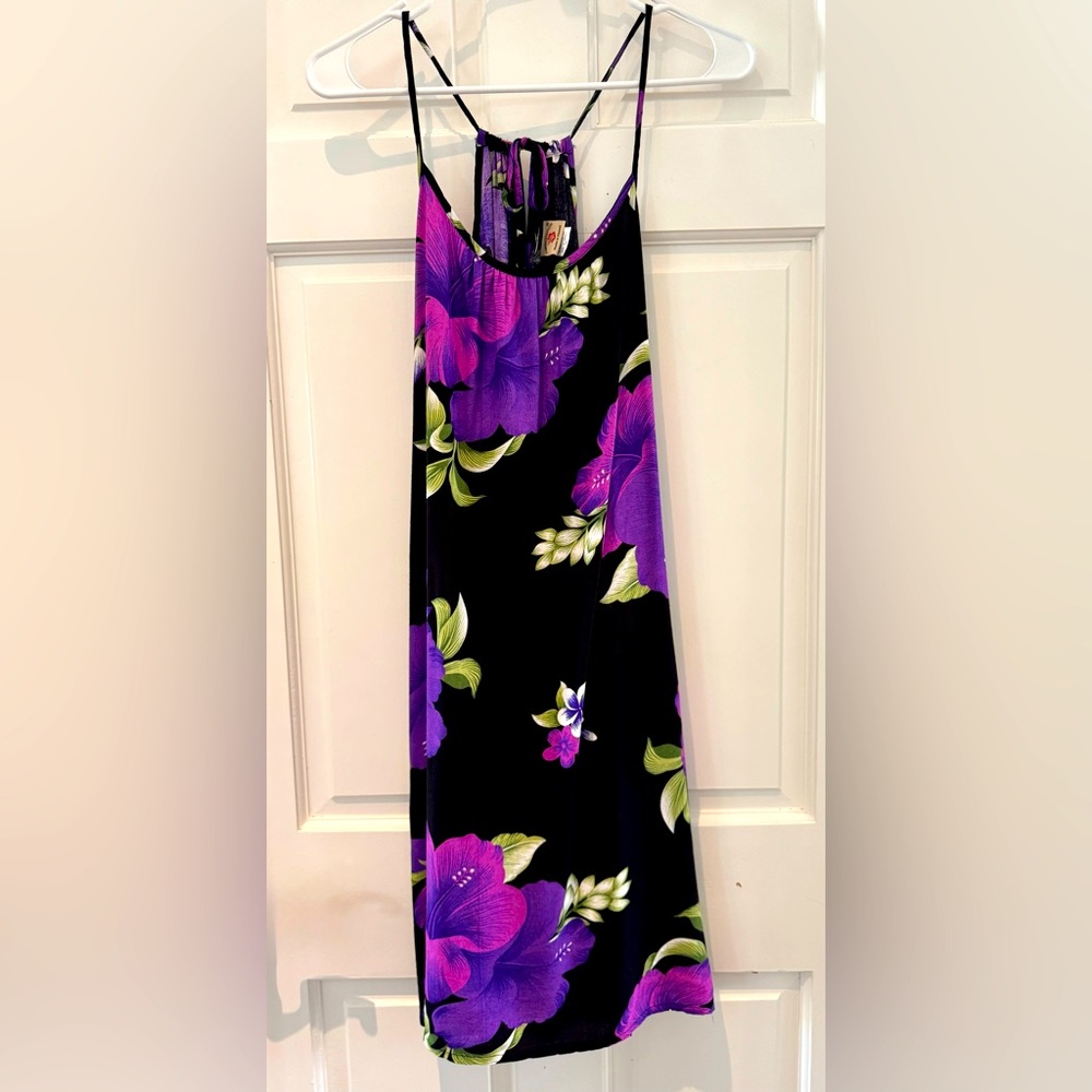 Hawaii Station A-Line Halter Dress with Keyhole Tie Closure Back - Size M